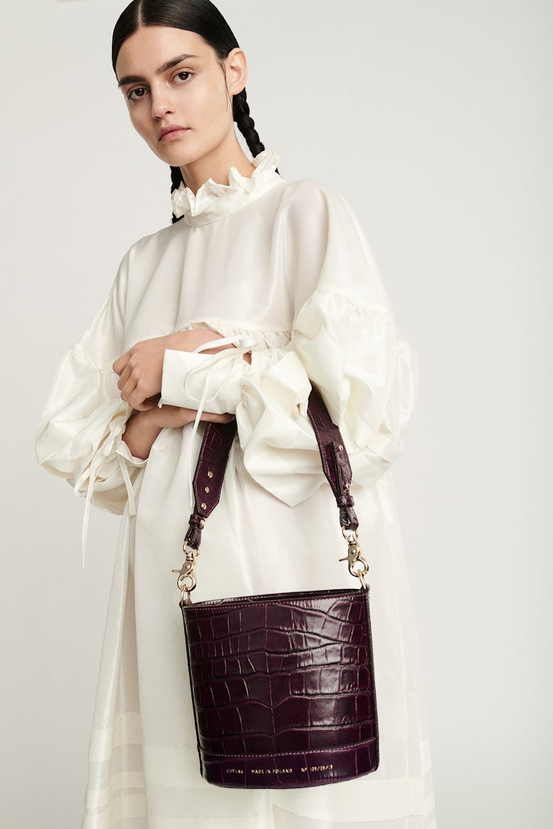 Mini Cylinder Bag “glossy burgundy crocodile”