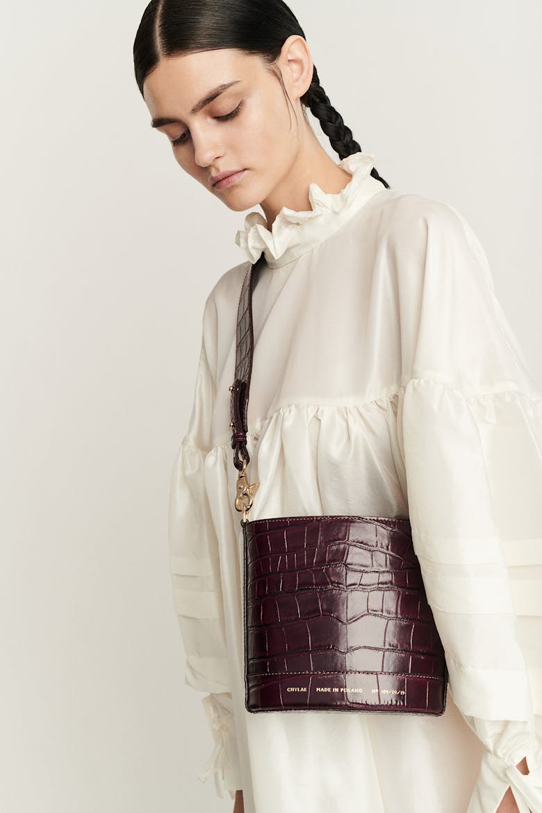 Mini Cylinder Bag “glossy burgundy crocodile”