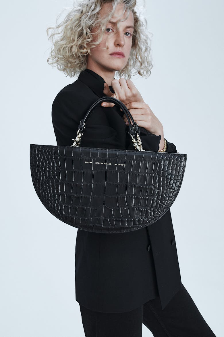 Half Moon Bag “glossy black crocodile”