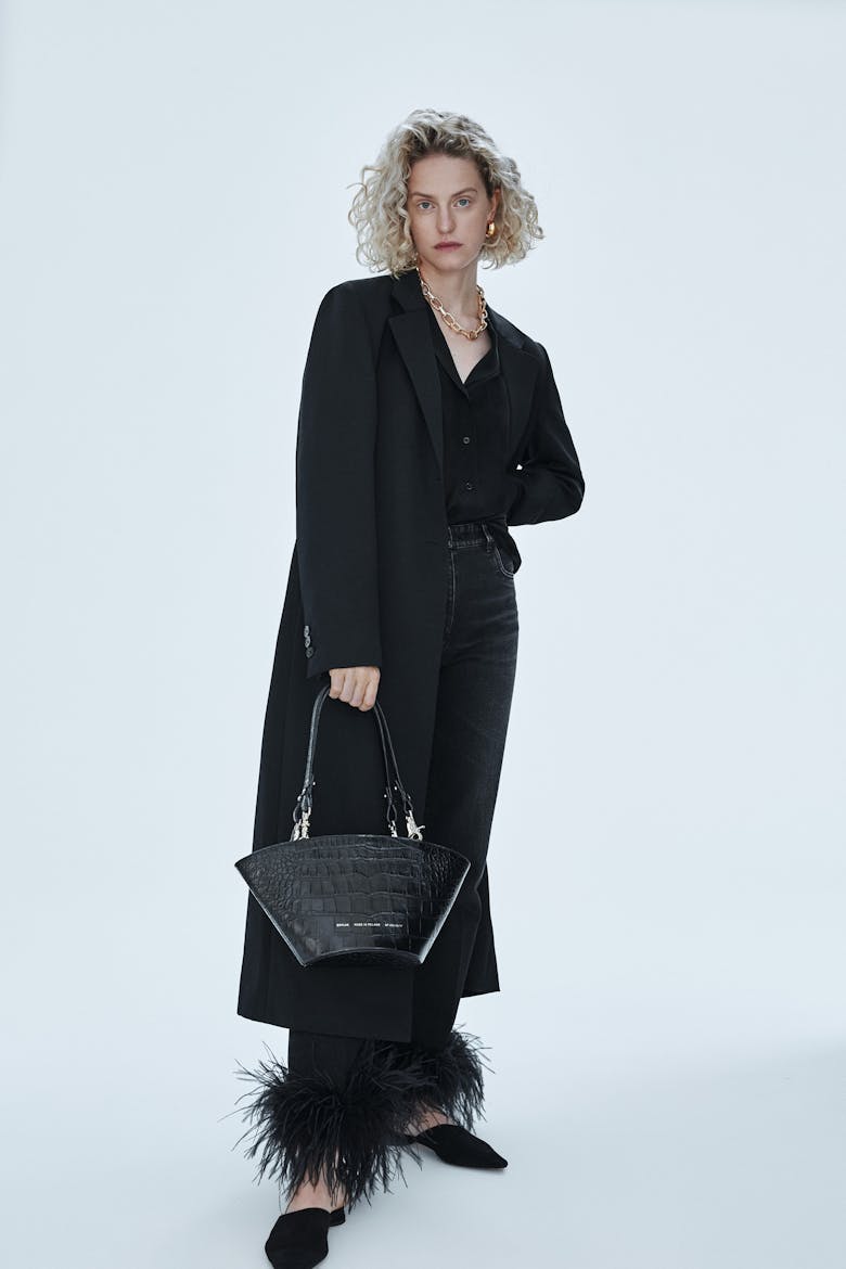 Small Basket Bag “glossy black crocodile”
