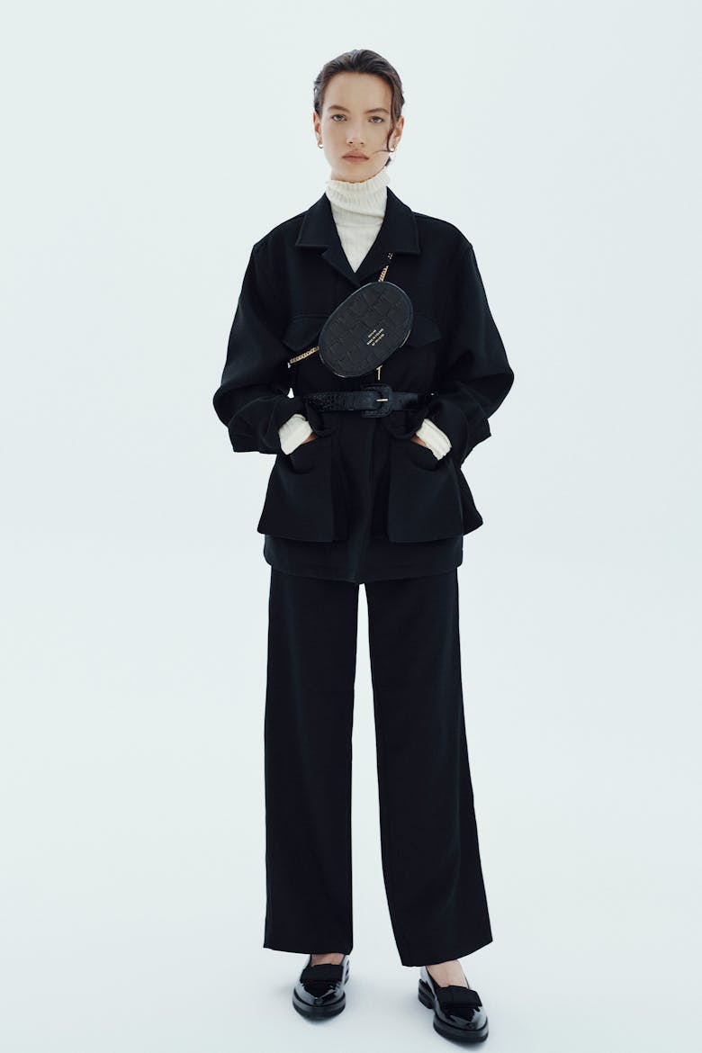 Ellipse Bag “glossy black crocodile”