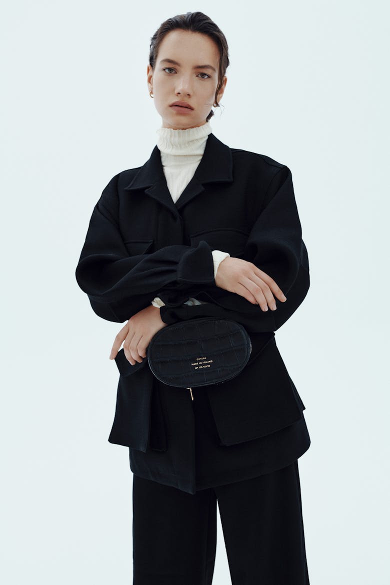 Ellipse Bag “glossy black crocodile”