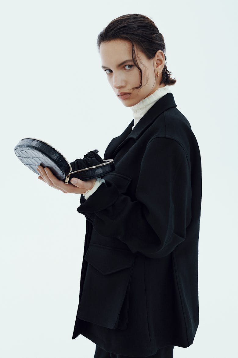 Ellipse Bag “glossy black crocodile”