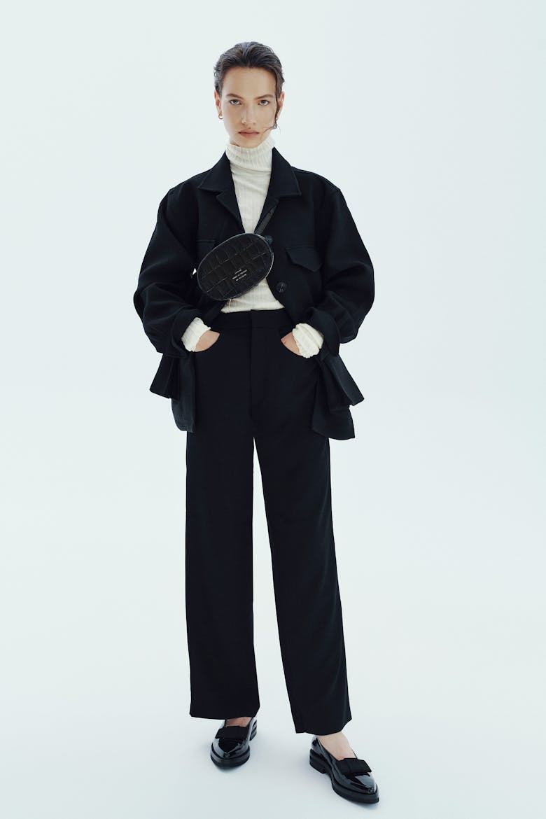 Ellipse Bag “glossy black crocodile”