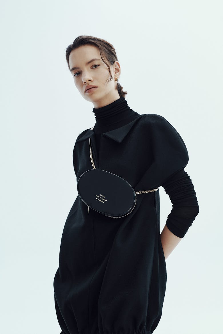 Ellipse Bag “glossy black”