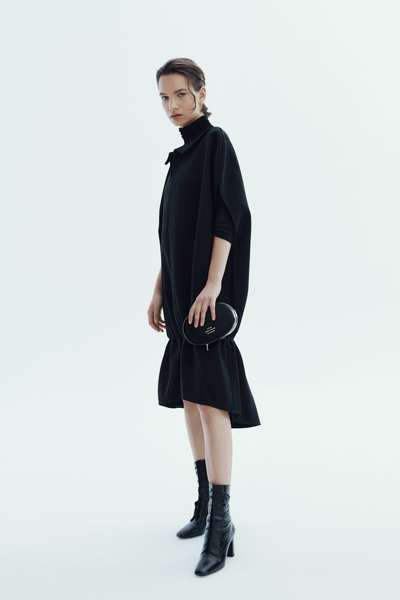 Ellipse Clutch “glossy black”