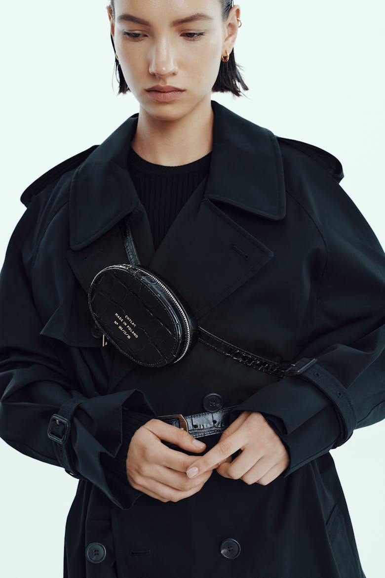 Mini Elipsa„czarny błyszczący krokodyl”  