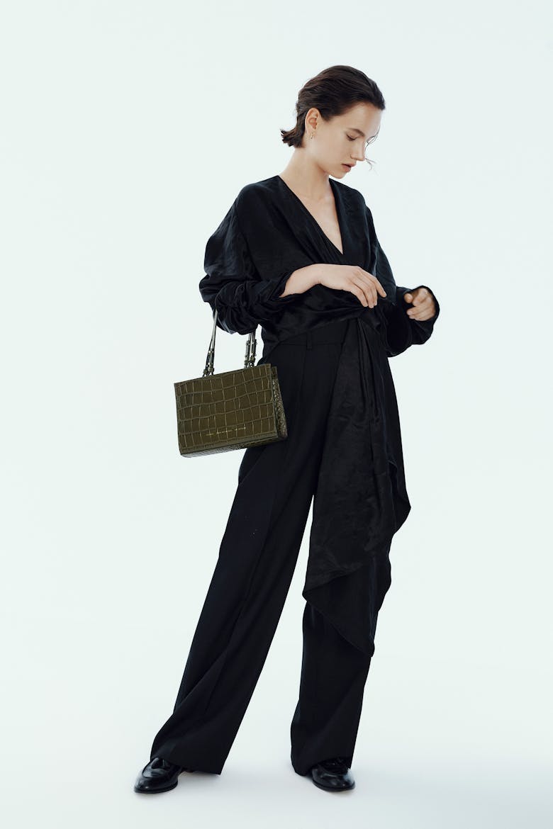 Clutch “olive crocodile” 