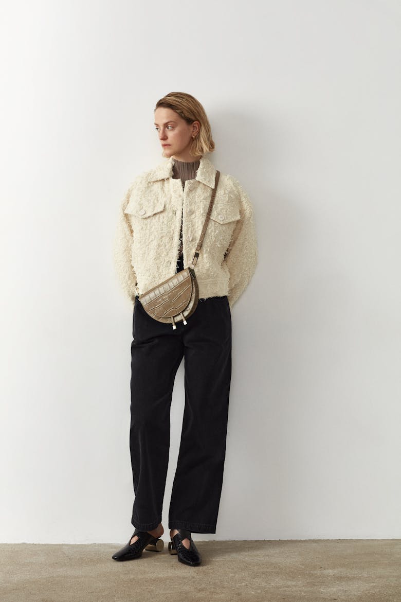 Long Strap “beige crocodile”