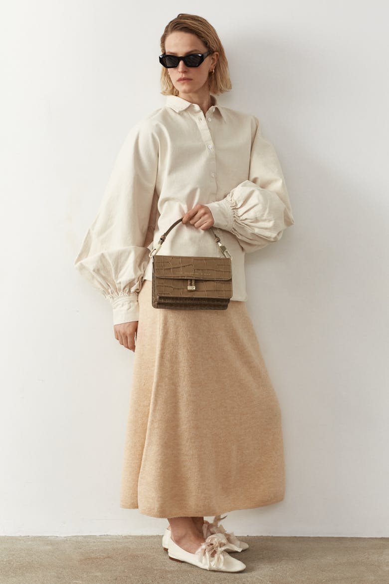 Shoulder Bag “beige crocodile”