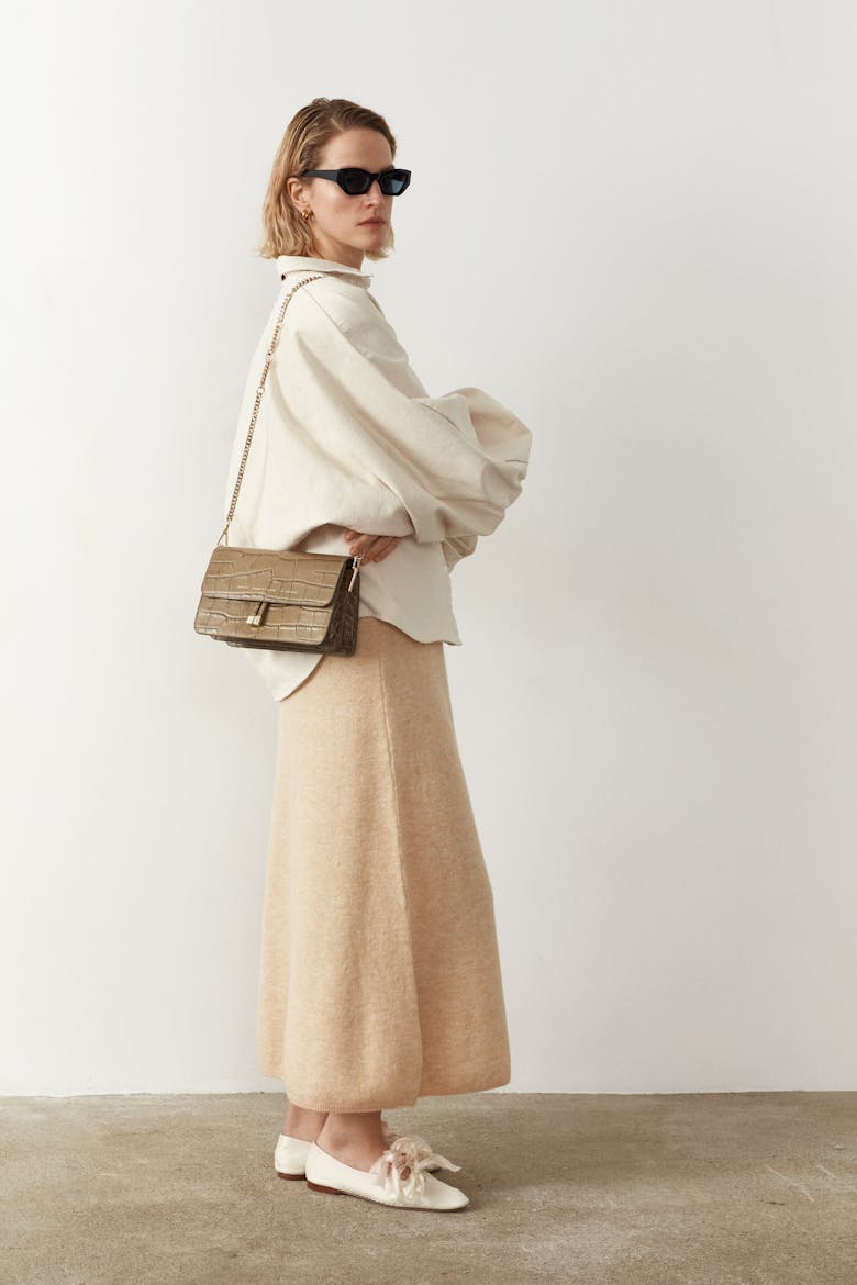 Shoulder Bag “beige crocodile”