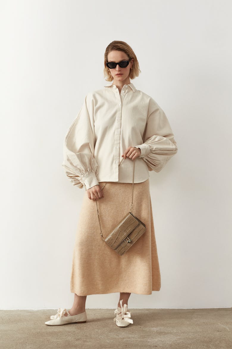 Shoulder Bag “beige crocodile”