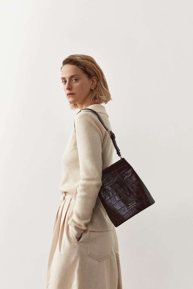 Structured Bucket Bag “glossy brown crocodile”