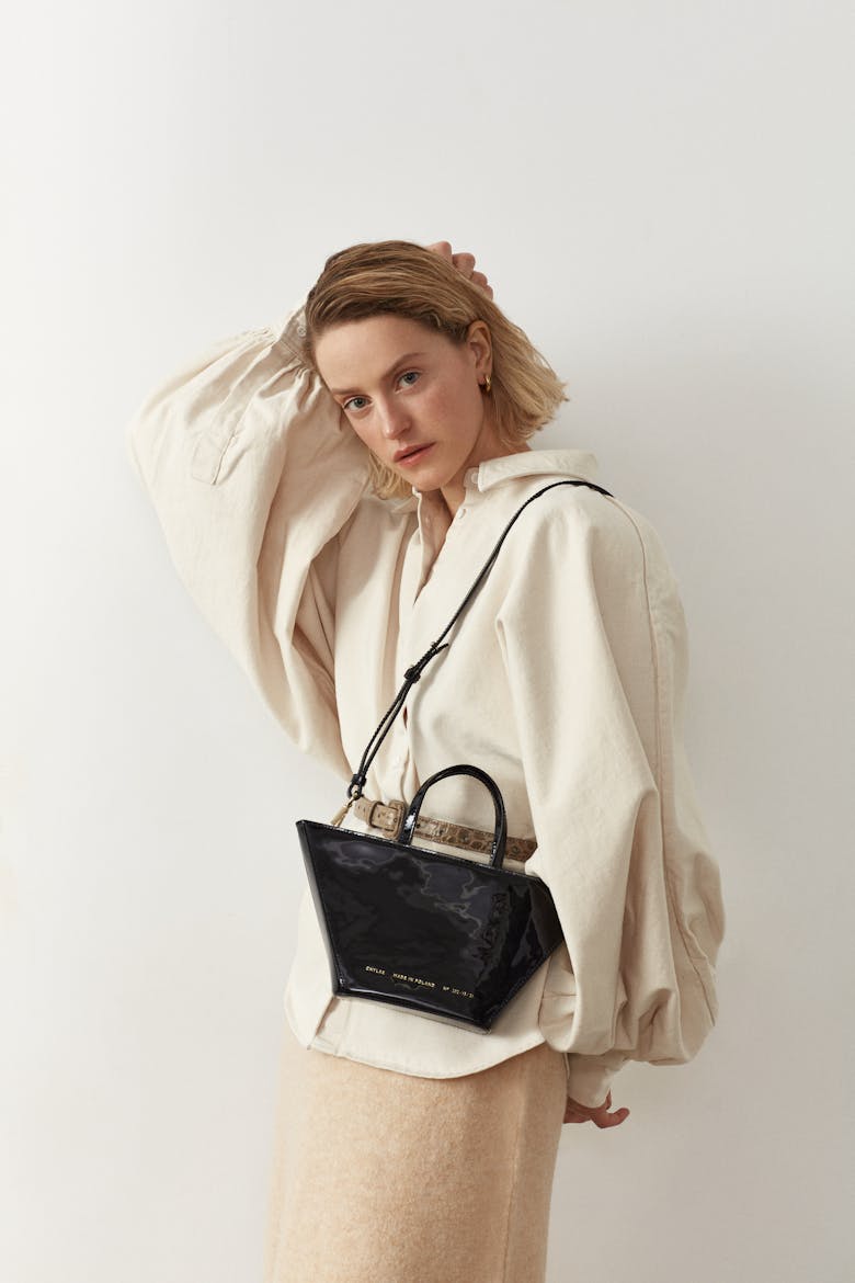 Trapeze Bag “black patent leather”