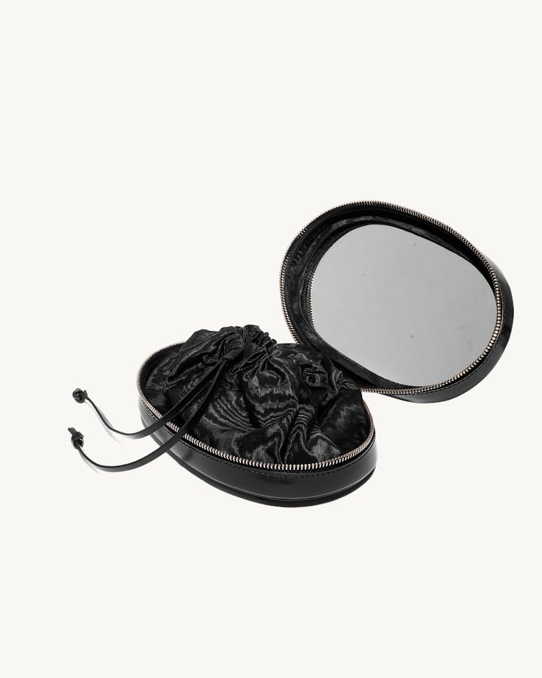 Ellipse Clutch “glossy black”