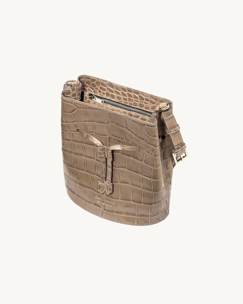 Structured Bucket Bag “beige crocodile”
