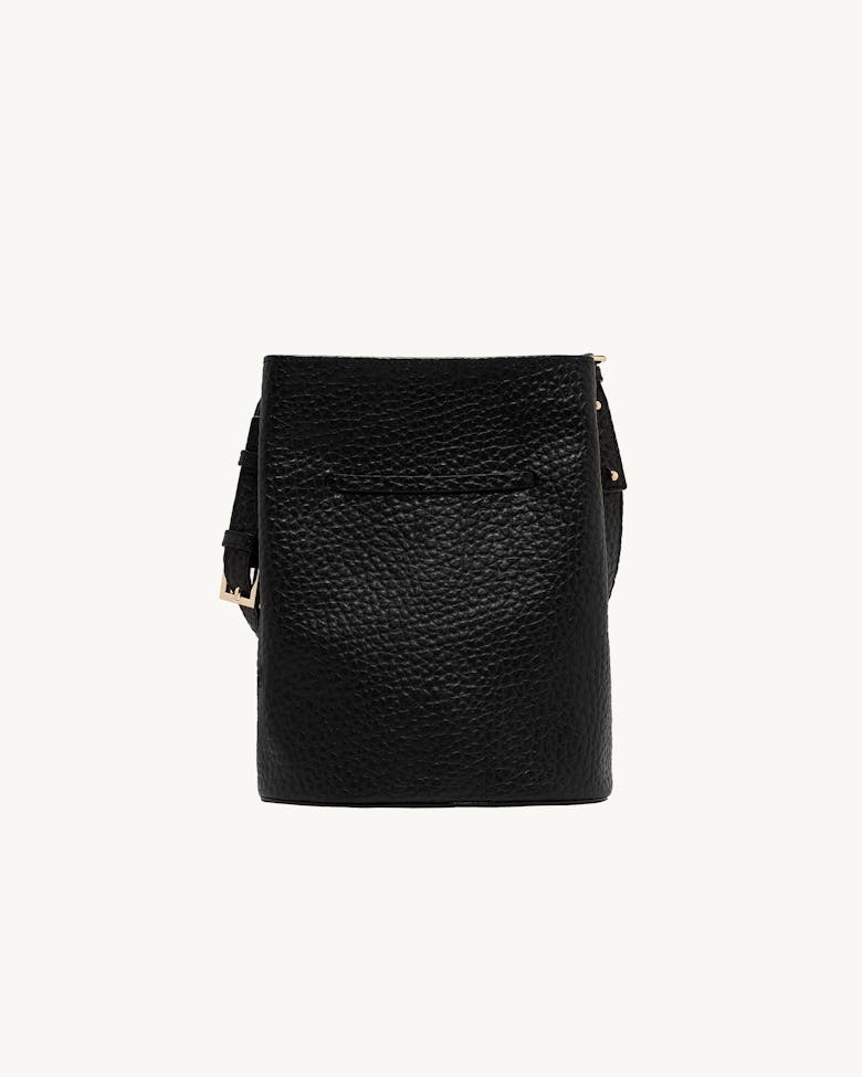 Structured Bucket Bag “black pebbled leather”