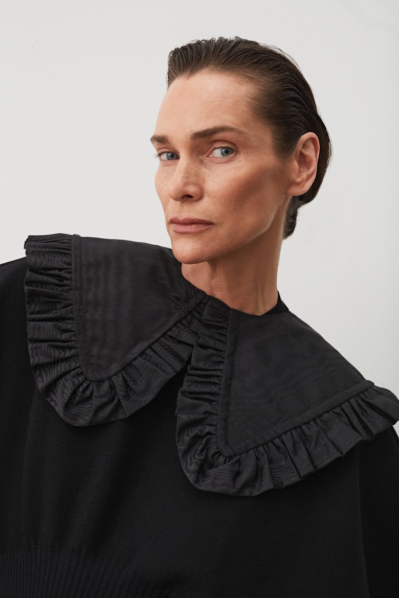 Bébé Collar Moiré Black