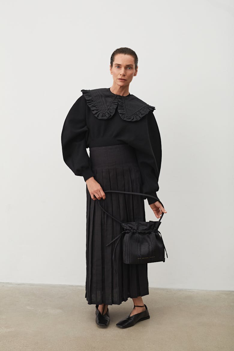 Soft Drawstring Bucket Bag Moiré Black