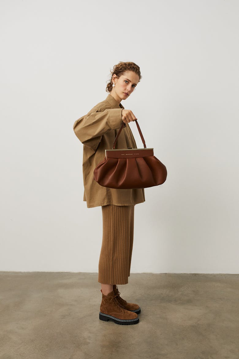 Dumpling Clasp Bag Caramel