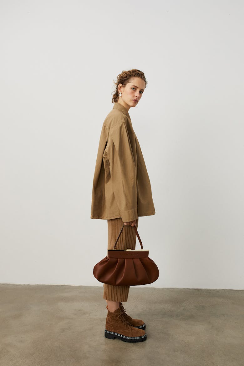 Dumpling Clasp Bag Caramel