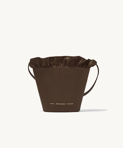 Flounce Bucket Bag “Café-Au-Lait”