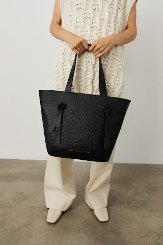 Knot Shopper Bag “black ostrich”