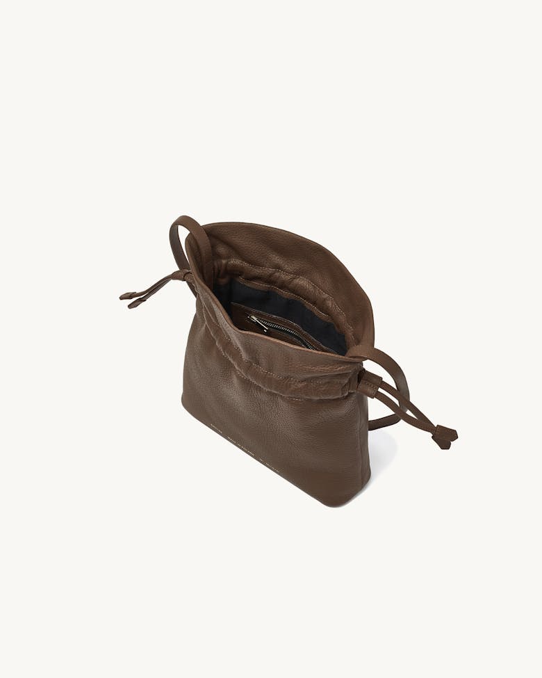 Soft Drawstring Bucket Bag “Café-Au-Lait”