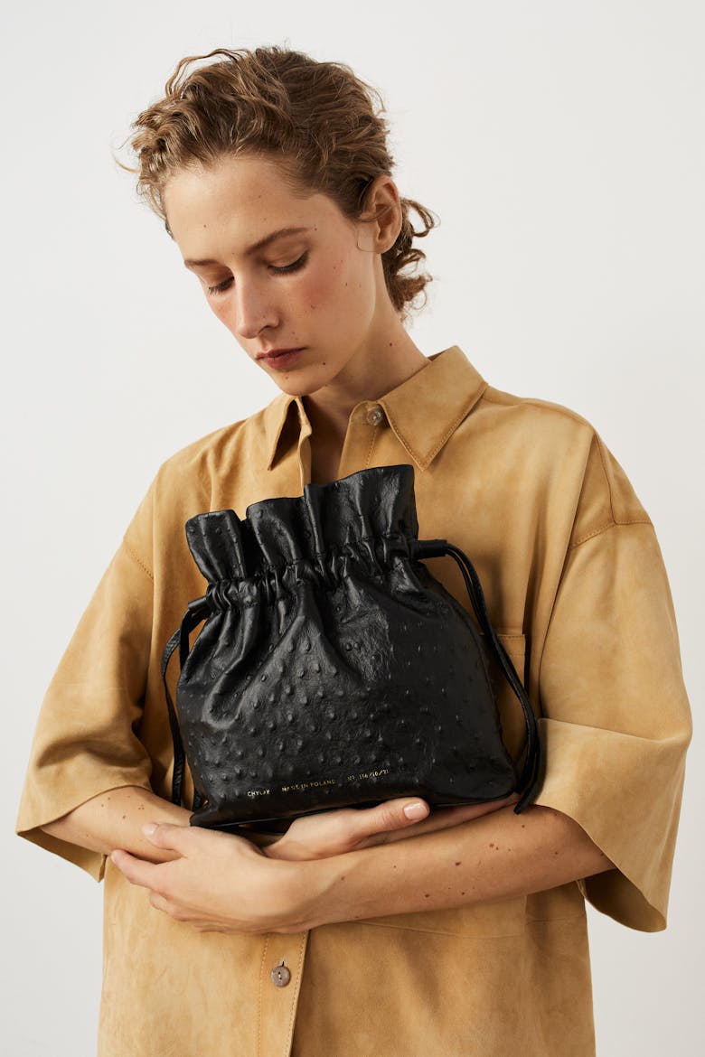 Soft Drawstring Bucket Bag “black ostrich”