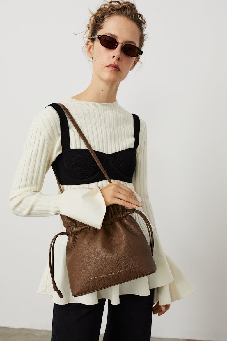 Soft Drawstring Bucket Bag “Café-Au-Lait”