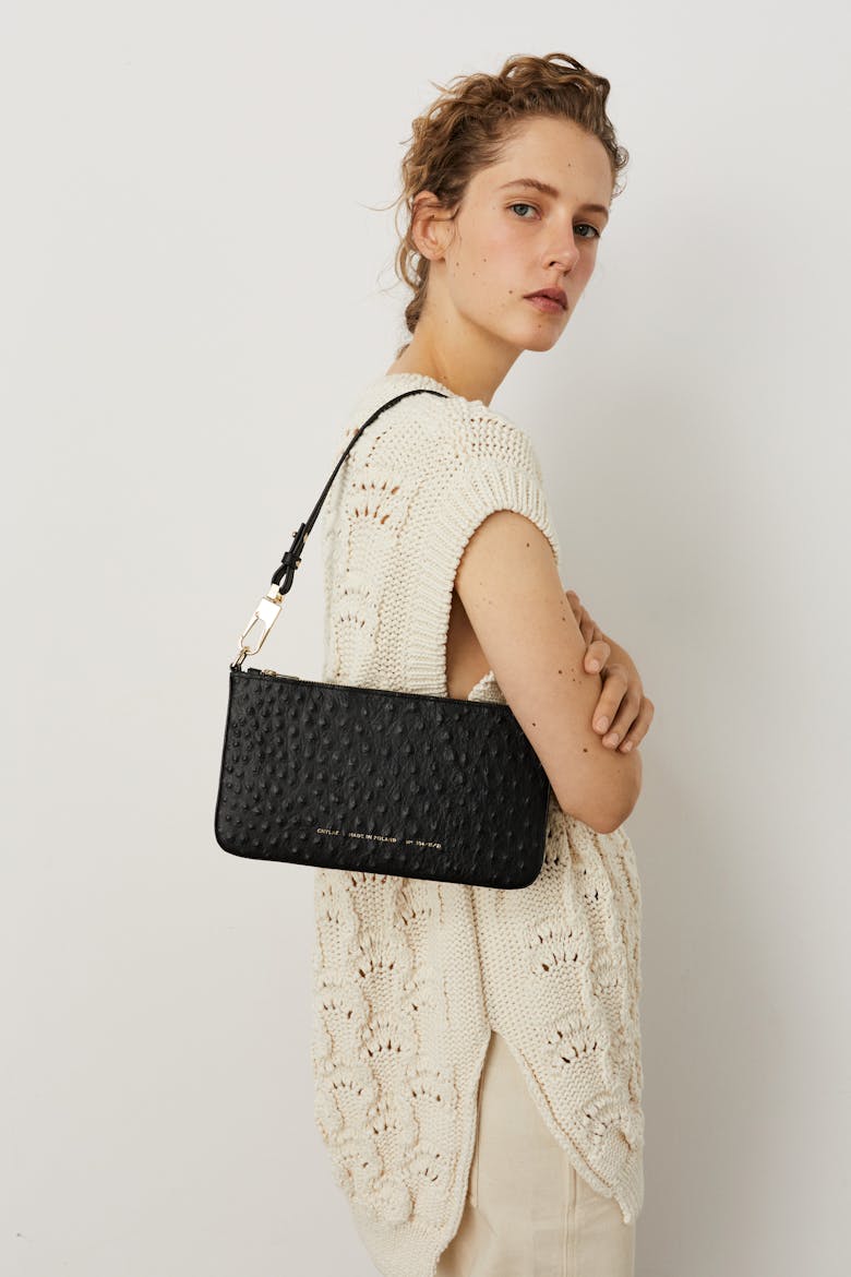 Underarm Bag “black ostrich”