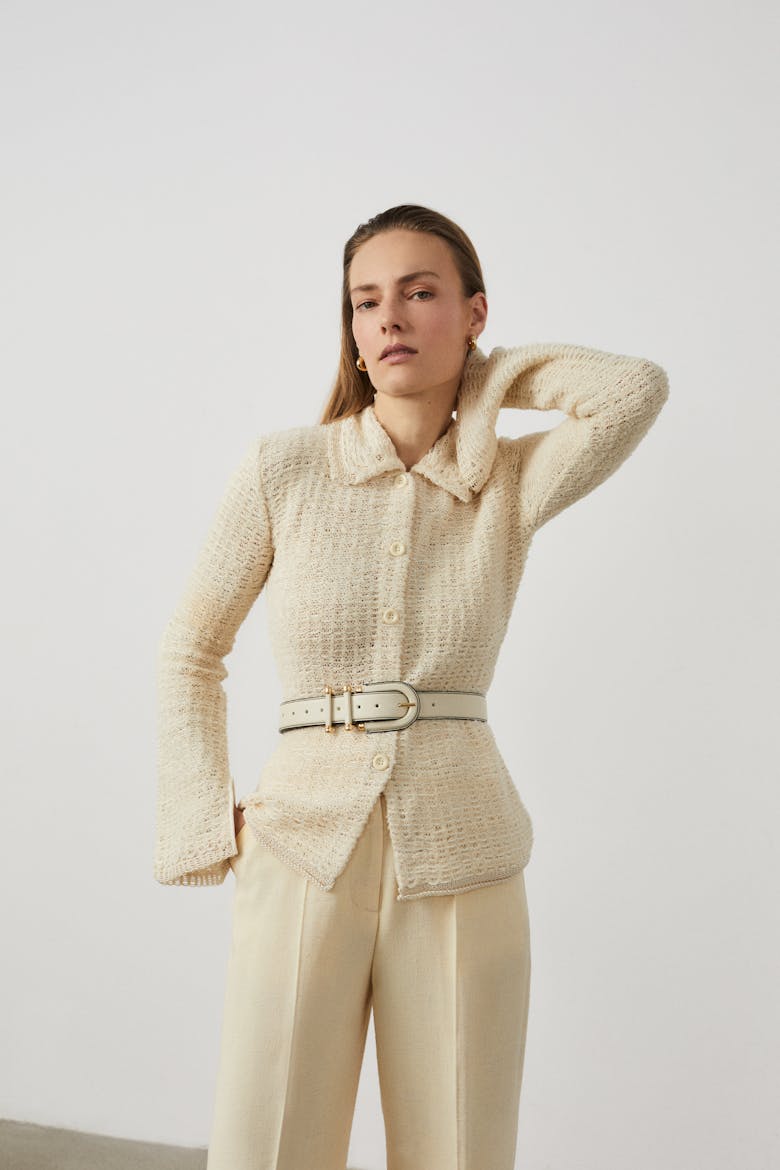 Horseshoe Buckle Belt Cream