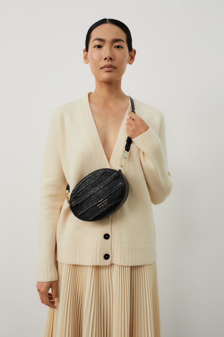 Ellipse Shoulder Bag “glossy black crocodile”