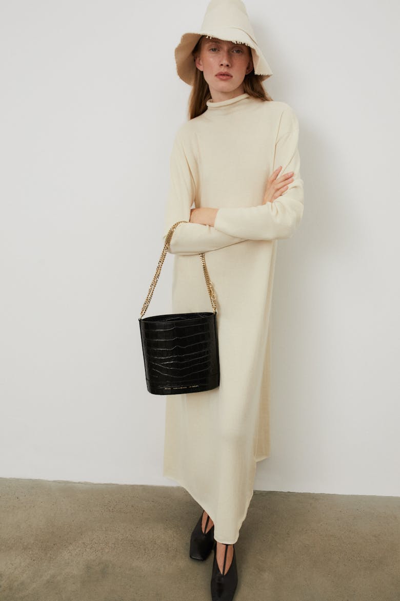 Cylinder Bag “glossy black crocodile”