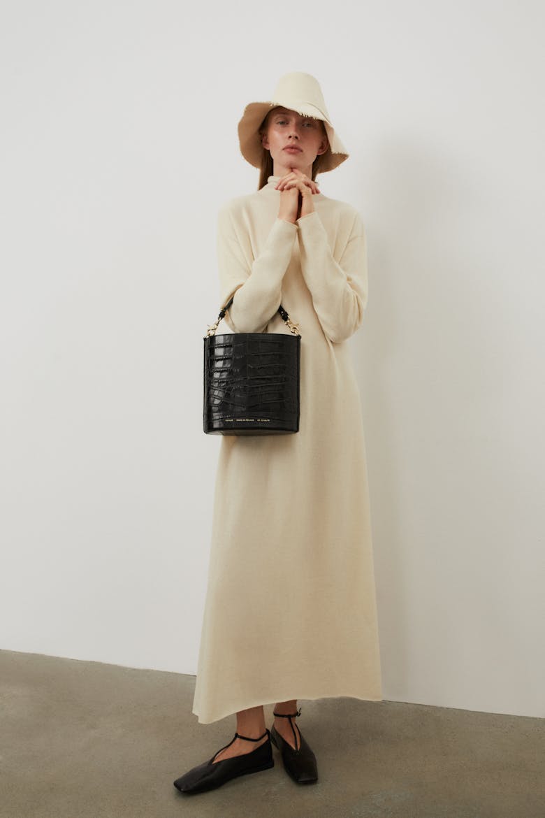 Cylinder Bag “glossy black crocodile”