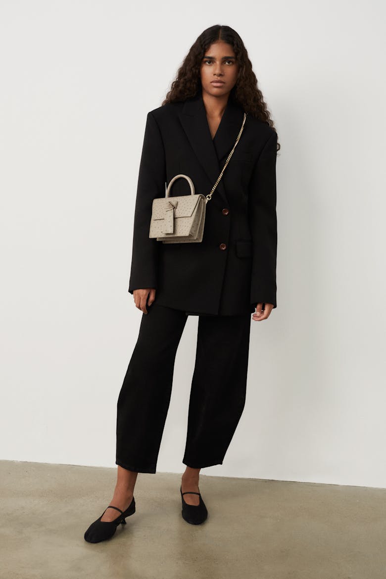 Box Knot Bag “beige ostrich”