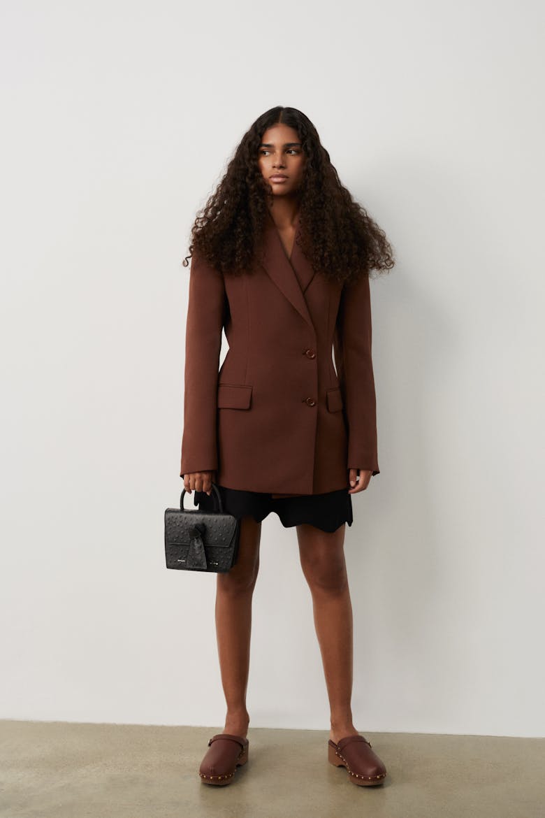 Box Knot Bag “black ostrich”