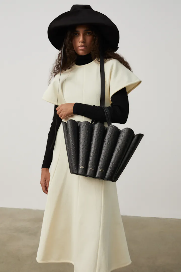 Shell Bag “black ostrich” - Chylak