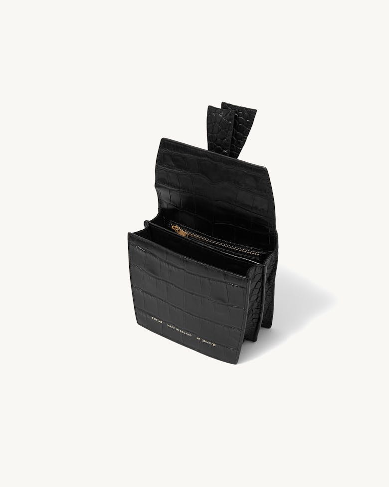 Box Knot Bag “glossy black crocodile”