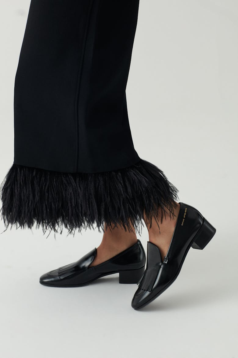 Fringe Loafers “glossy black”