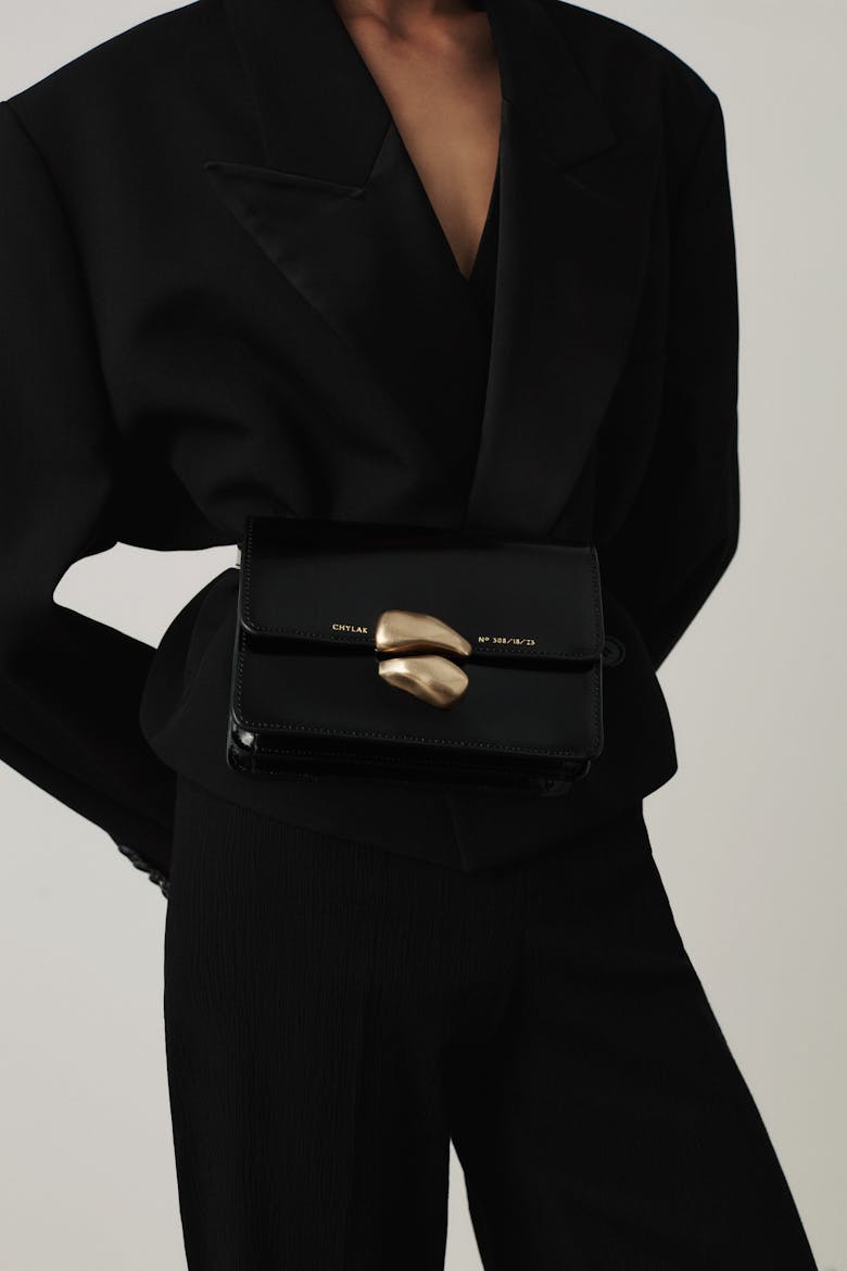 Mini Belt Bag with Sculptural Seal “glossy black”