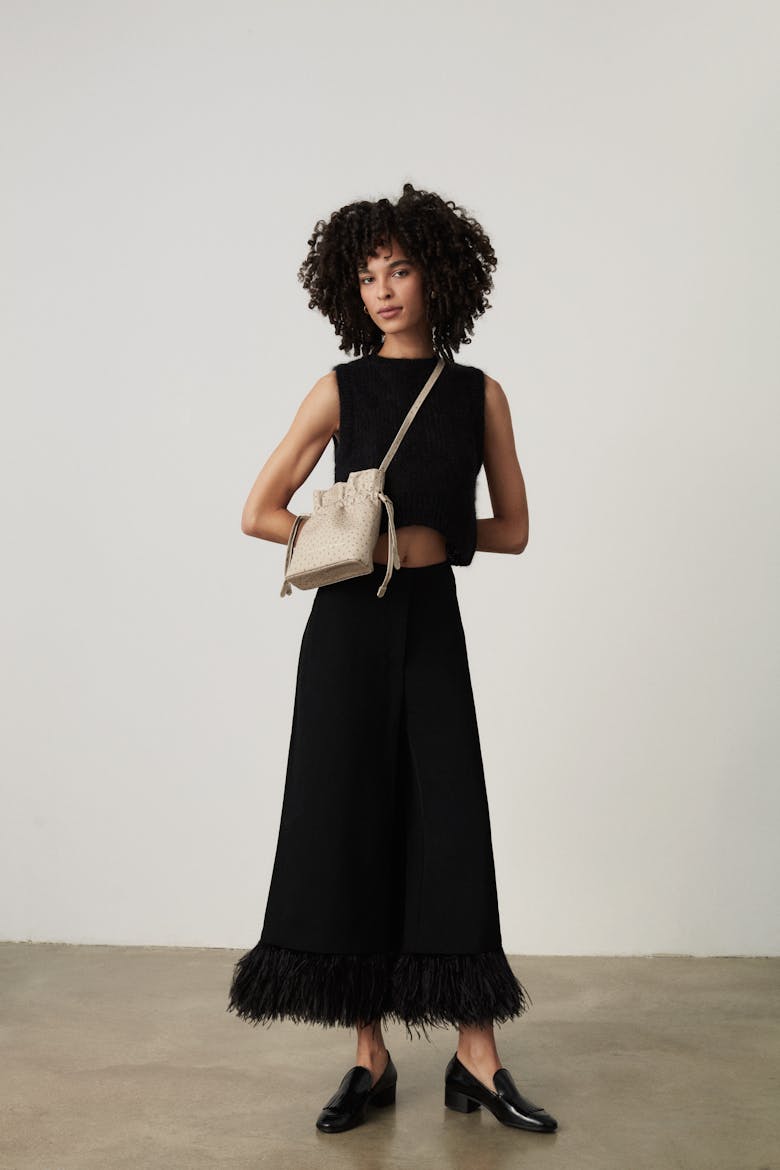 Small Soft Drawstring Bucket Bag “beige ostrich”