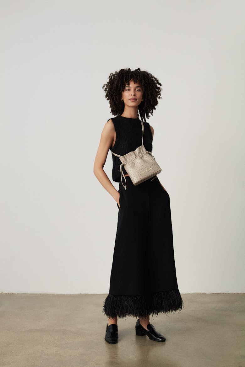 Small Soft Drawstring Bucket Bag “beige ostrich”