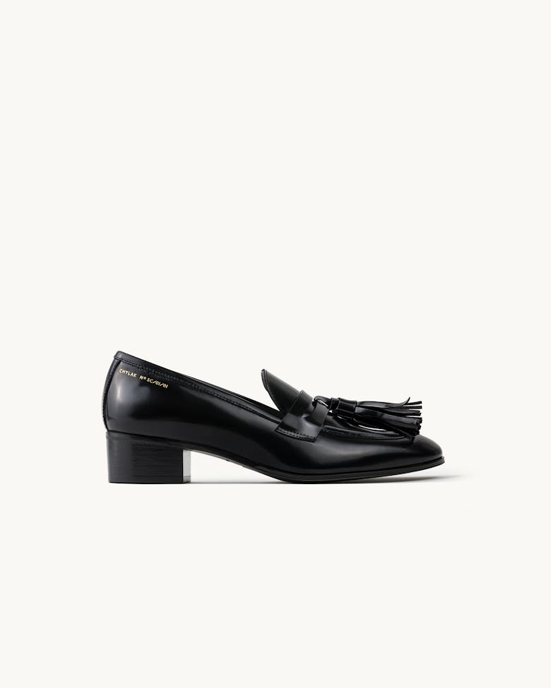 Classic Loafers with Tassels “glossy black”