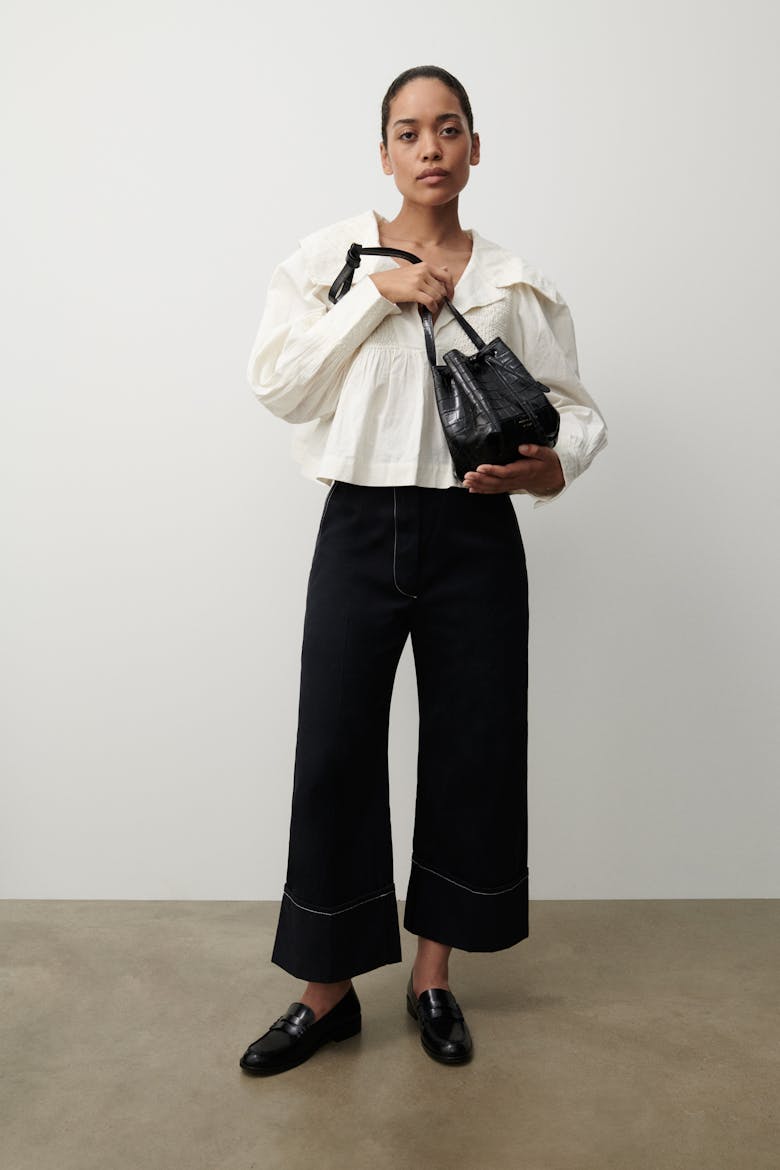 Mini Bucket Bag “glossy black crocodile”