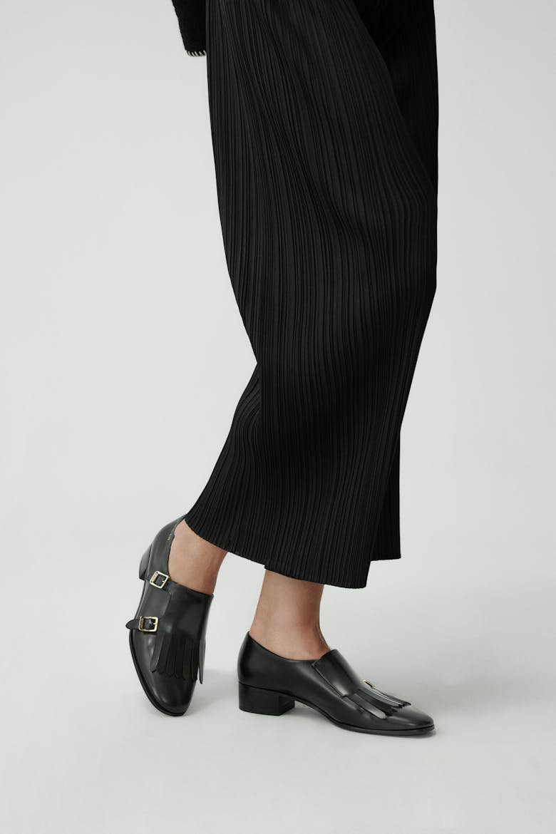 Monk Shoes “glossy black”