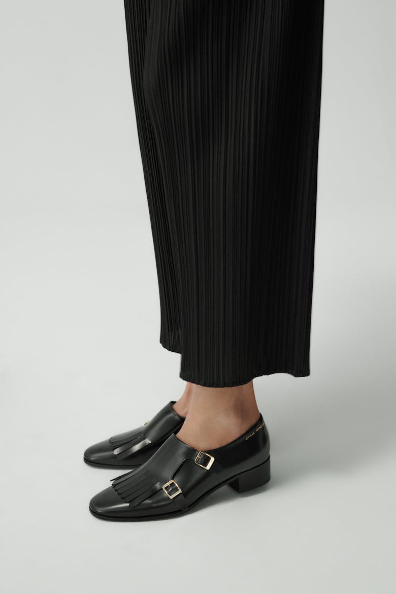 Monk Shoes “glossy black”