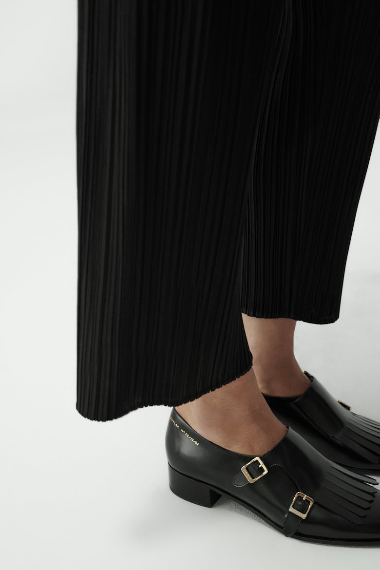 Monk Shoes “glossy black”