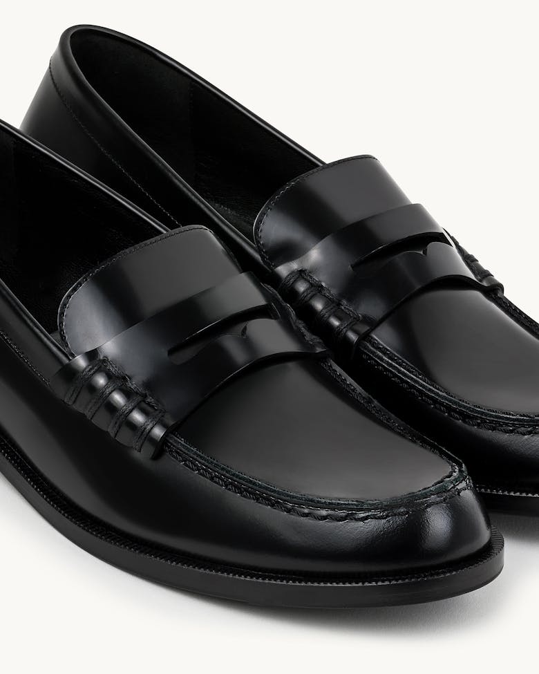 Penny Loafers “glossy black”