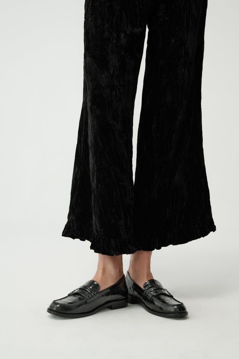 Penny Loafers “glossy black crocodile”